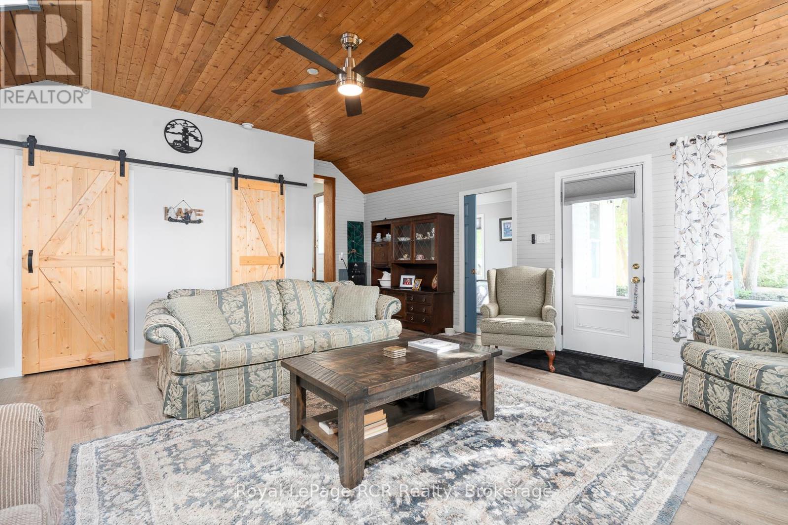 












502183 GREY ROAD 1 ROAD

,
Georgian Bluffs,




Ontario
N0H2T0

