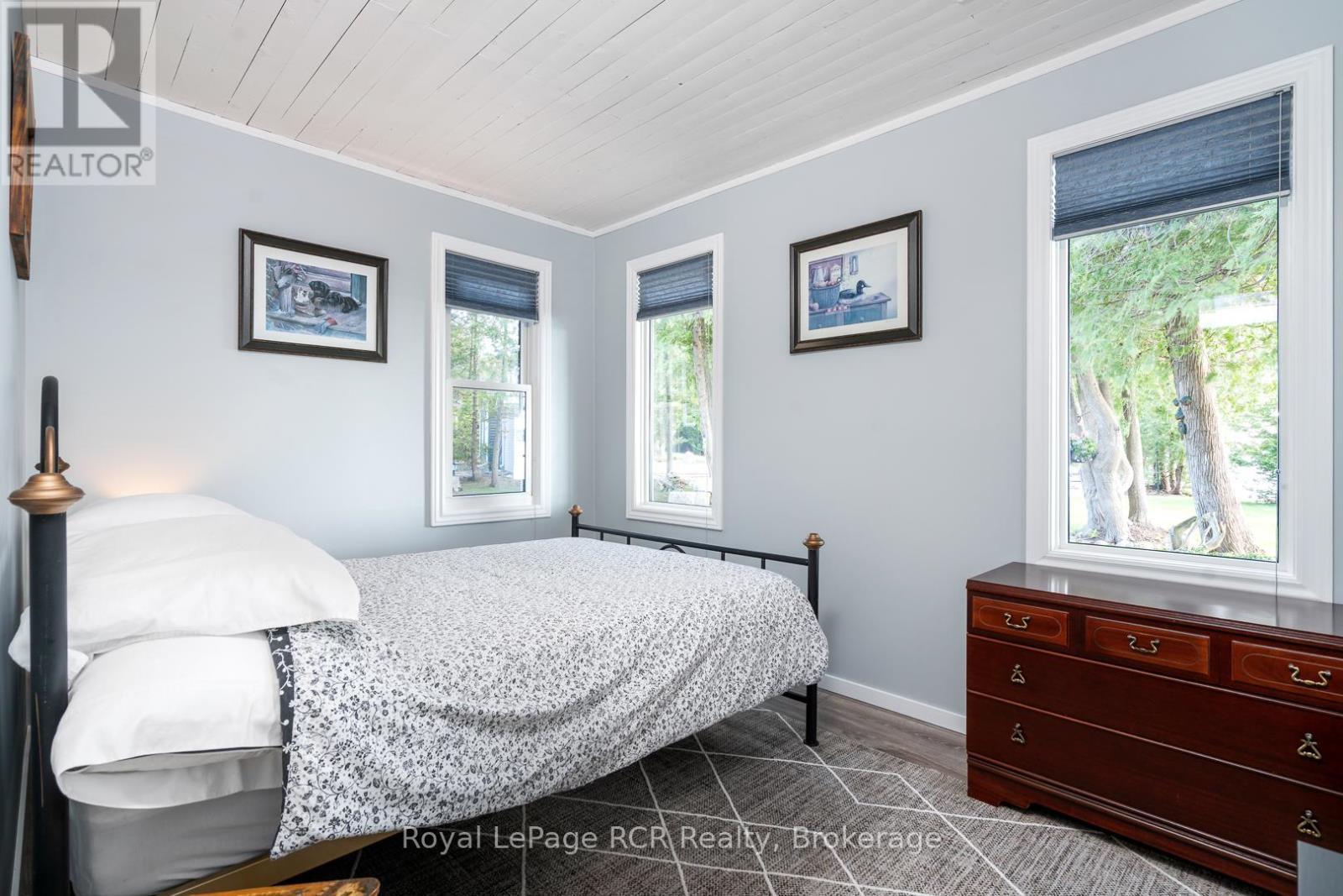 












502183 GREY ROAD 1 ROAD

,
Georgian Bluffs,




Ontario
N0H2T0


