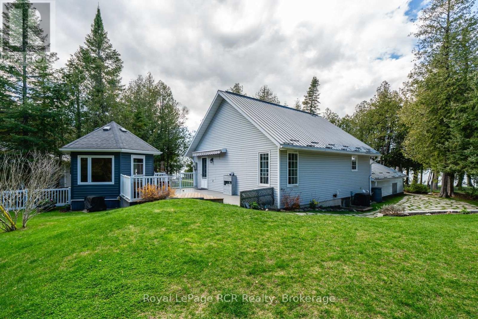 












502183 GREY ROAD 1 ROAD

,
Georgian Bluffs,




Ontario
N0H2T0

