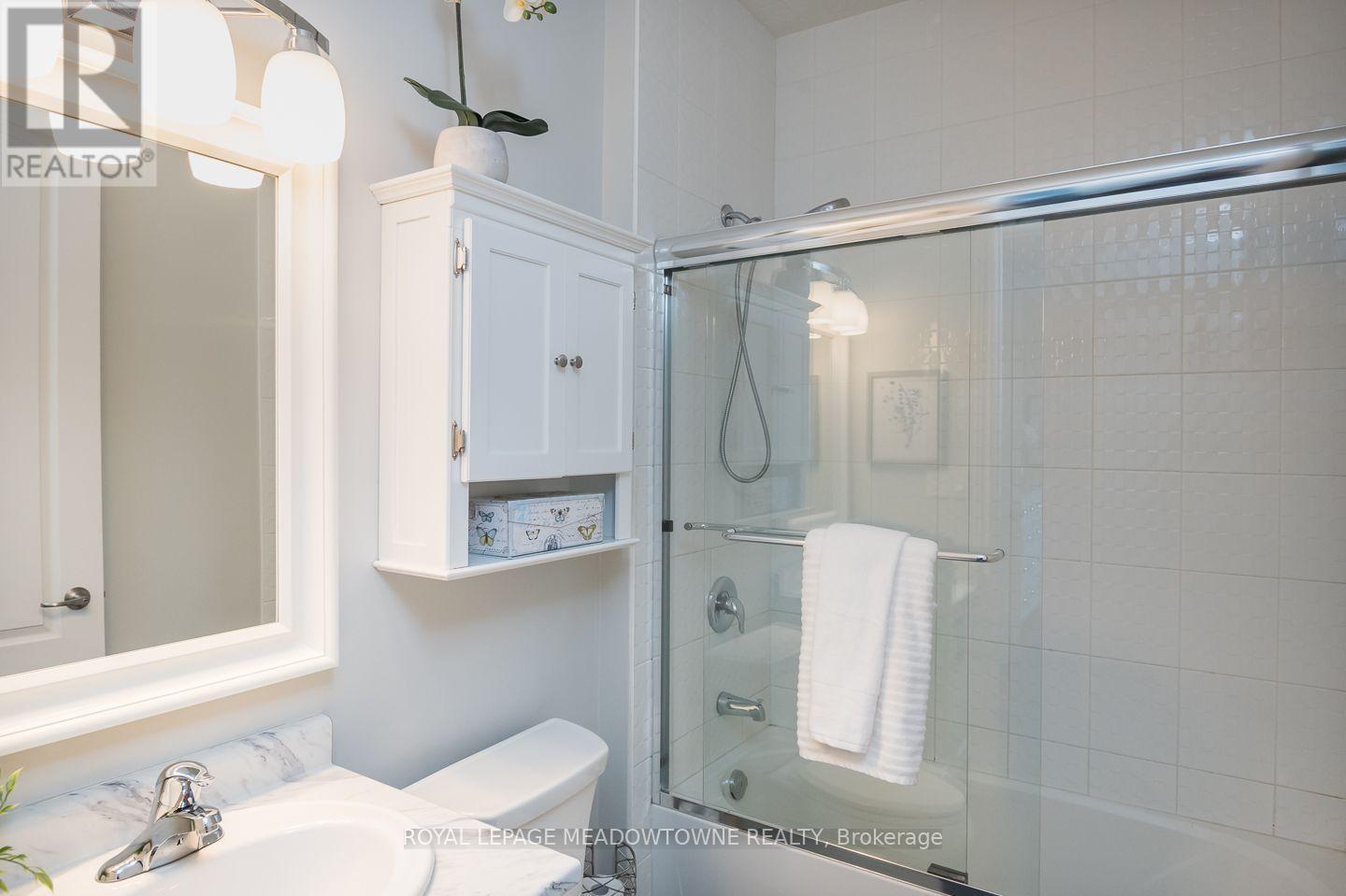 












607 - 1419 COSTIGAN ROAD

,
Milton,




Ontario
L9T2L4

