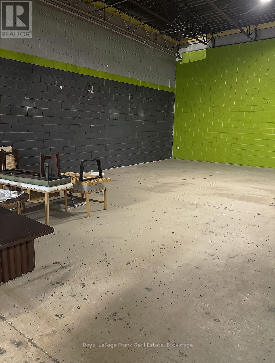 












6/7R - 1380 HOPKINS STREET

,
Whitby (Whitby Industrial),




Ontario
L1N2C3

