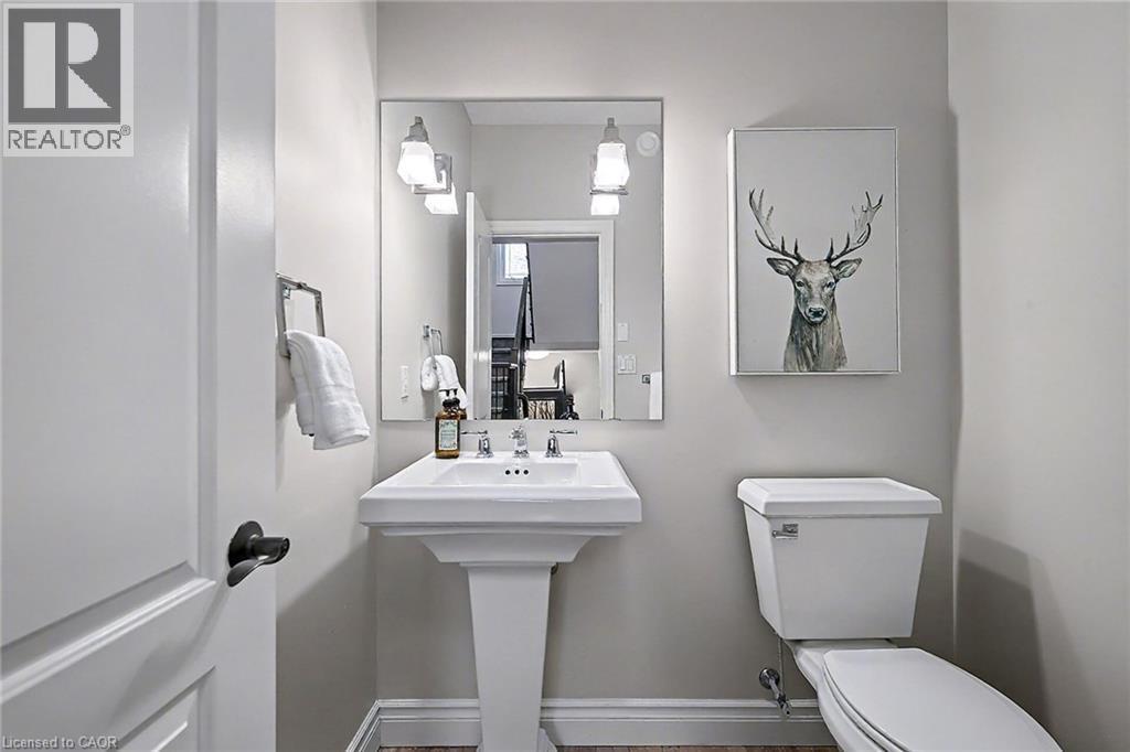 












8 ZADUK Place

,
Guelph,




Ontario
N1G0A7

