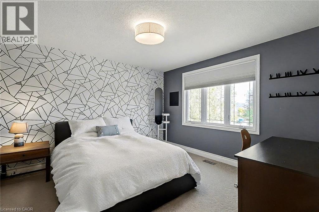 












8 ZADUK Place

,
Guelph,




Ontario
N1G0A7

