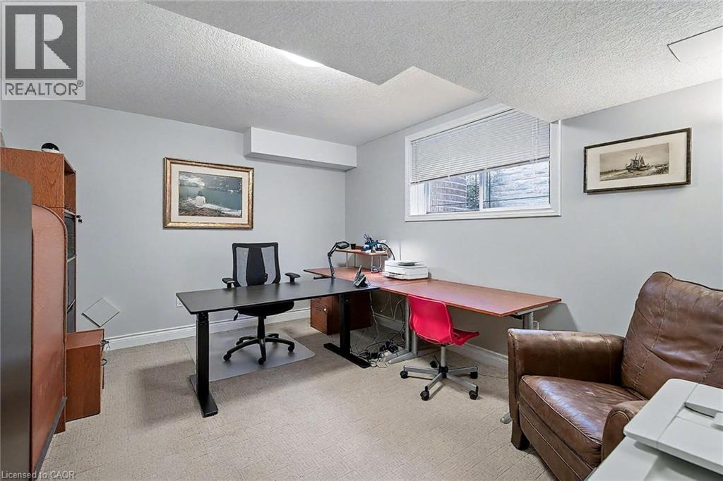 












8 ZADUK Place

,
Guelph,




Ontario
N1G0A7

