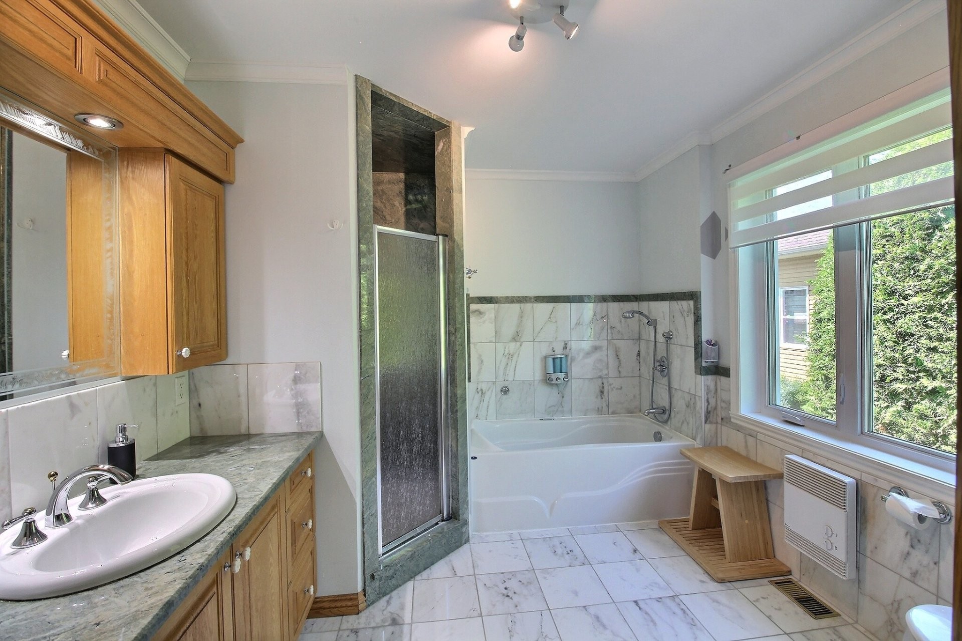 









762


Rue Genest

,
Magog,




QC
J1X4Y7

