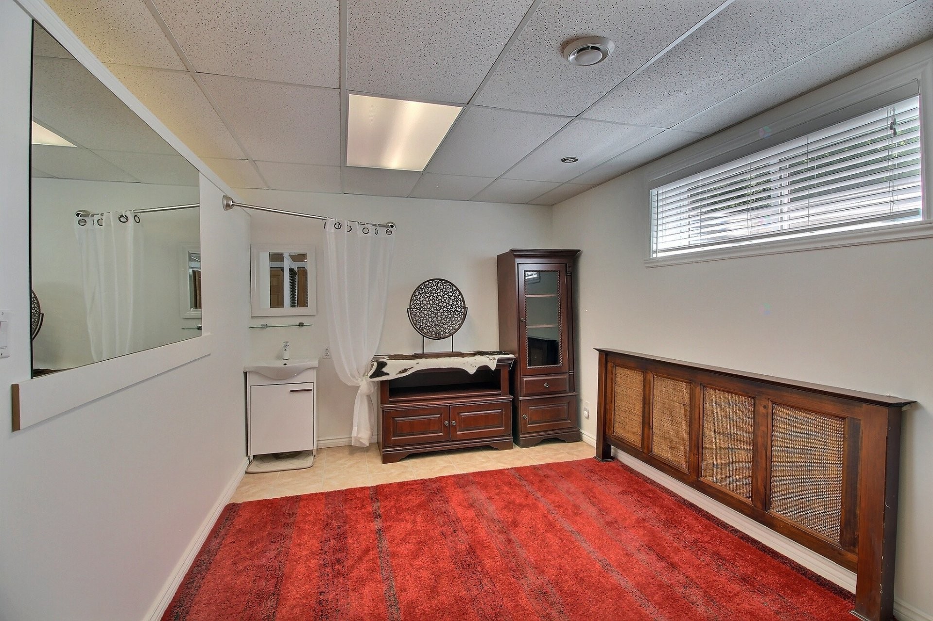 









762


Rue Genest

,
Magog,




QC
J1X4Y7

