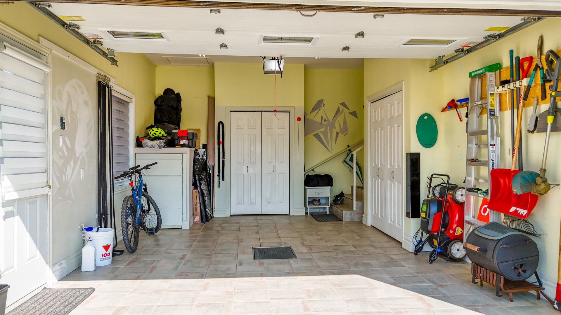 









762


Rue Genest

,
Magog,




QC
J1X4Y7

