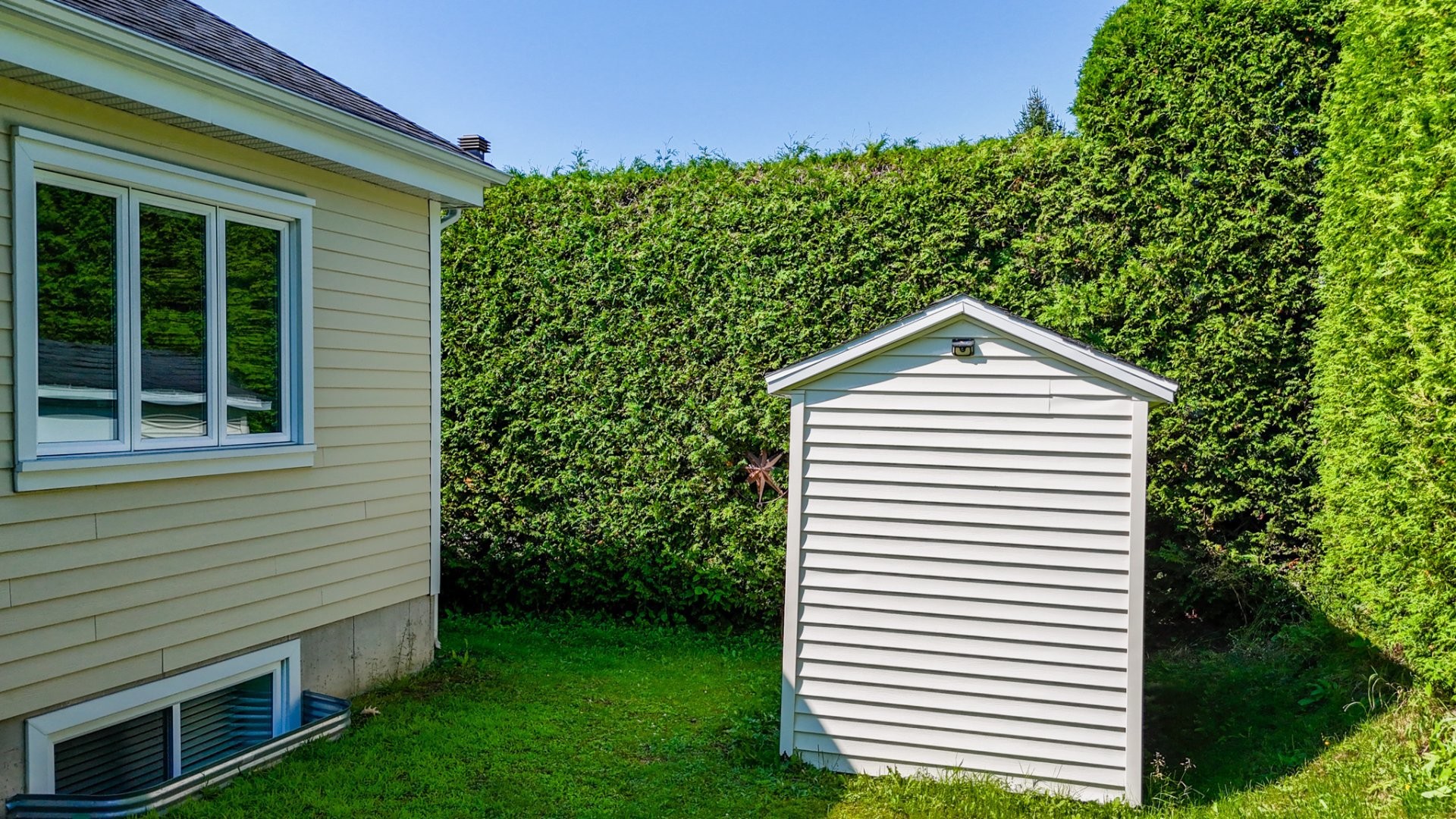 









762


Rue Genest

,
Magog,




QC
J1X4Y7


