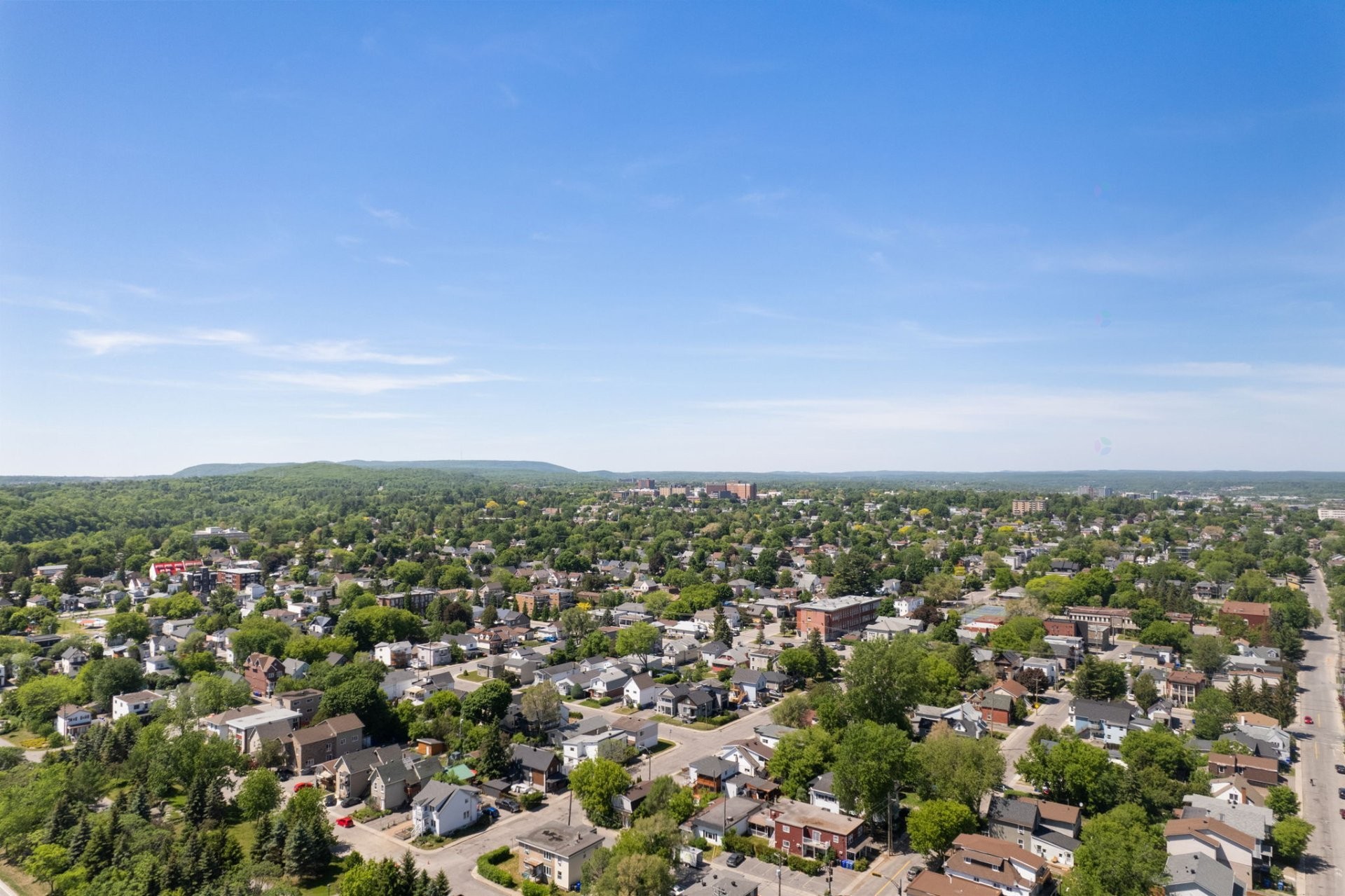 









83


Rue Wìgwàs

,
Gatineau (Hull),




QC
J8Y2W6

