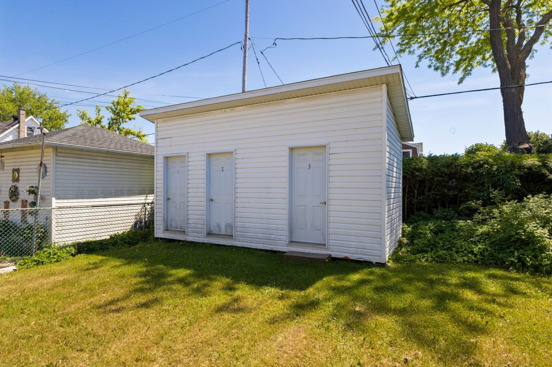 









83


Rue Wìgwàs

,
Gatineau (Hull),




QC
J8Y2W6

