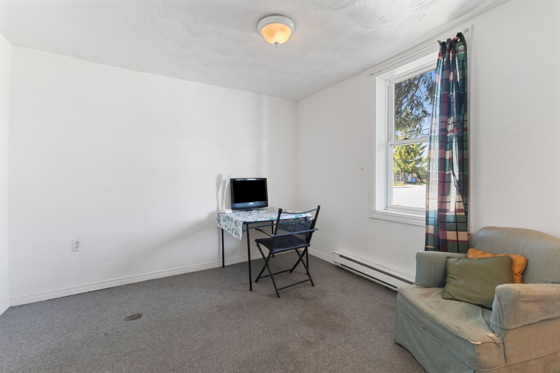 









83


Rue Wìgwàs

,
Gatineau (Hull),




QC
J8Y2W6

