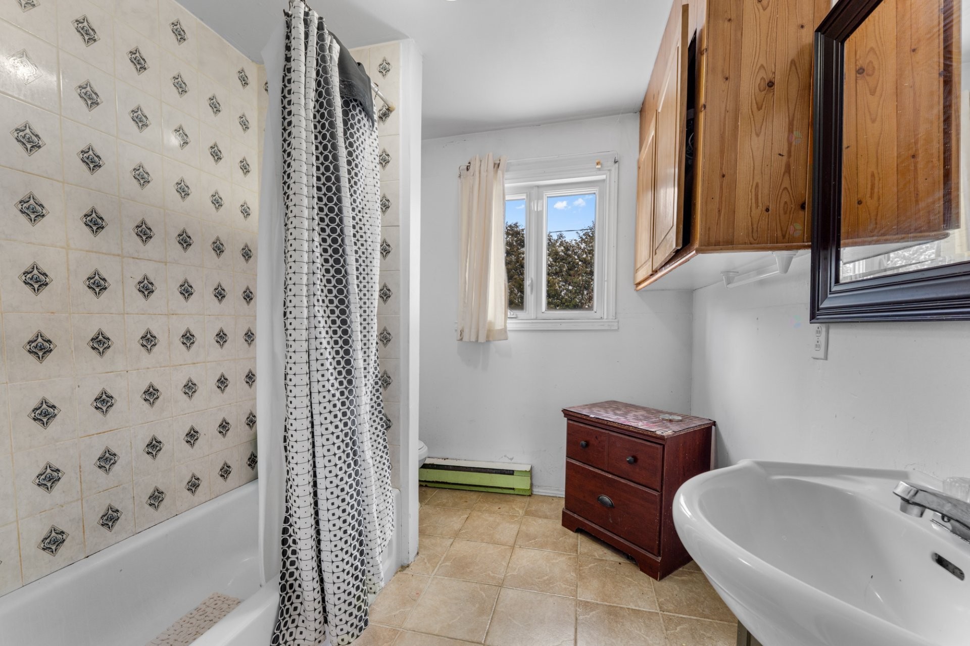 









7


35e Avenue E.

,
Blainville,




QC
J7C1J5

