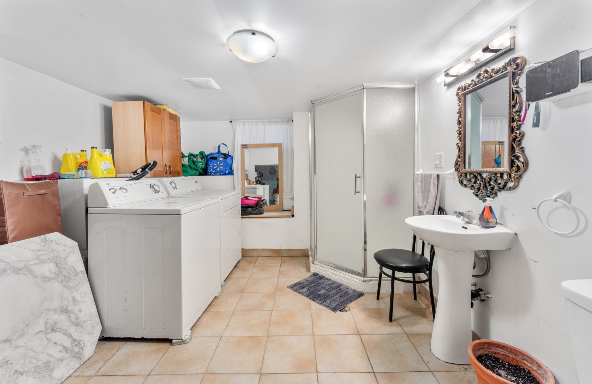 









7


35e Avenue E.

,
Blainville,




QC
J7C1J5


