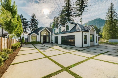 Featured Listing Photo 