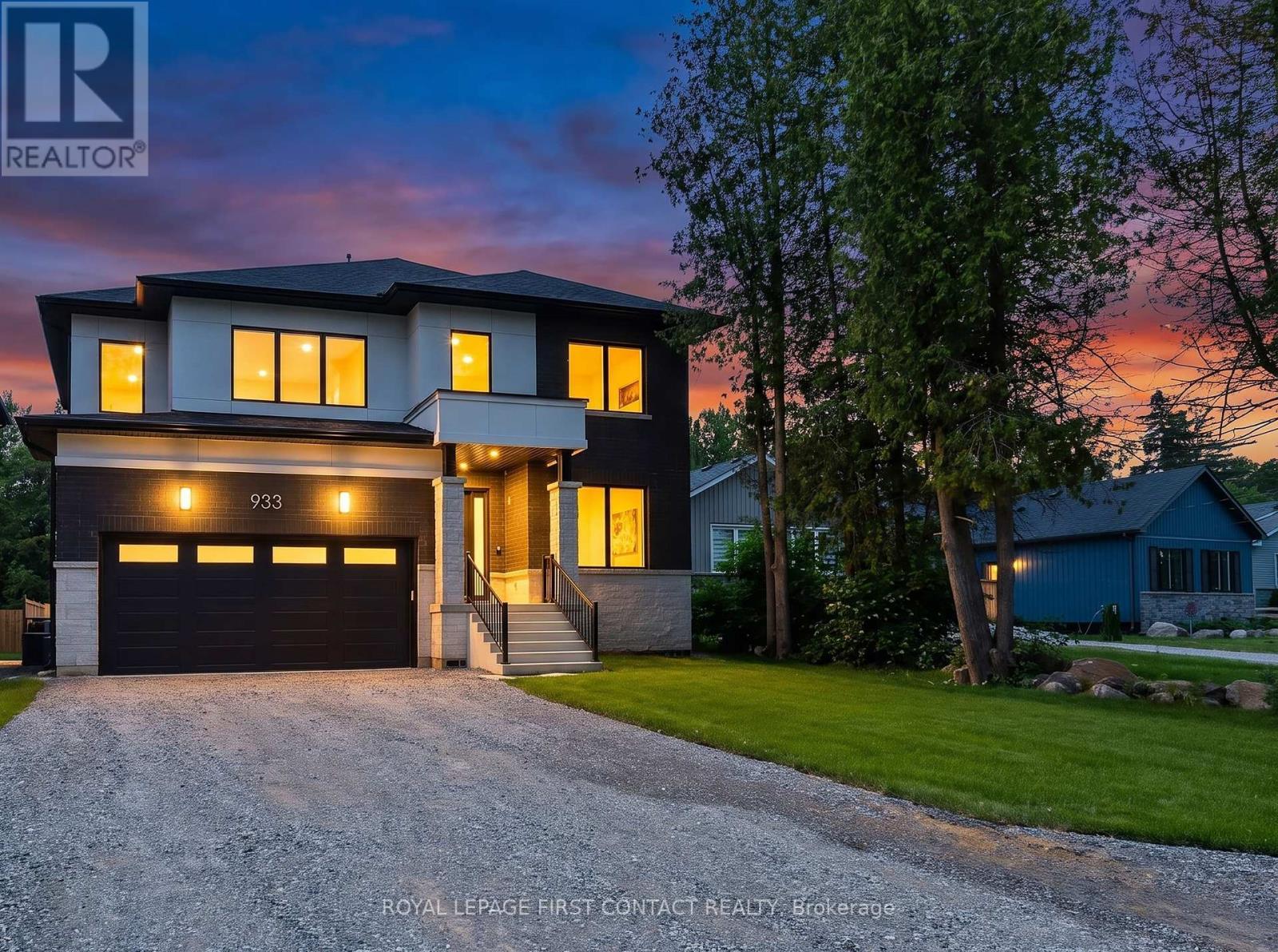 












LOWER - 933 7TH LINE

,
Innisfil,




Ontario
L9S4G1

