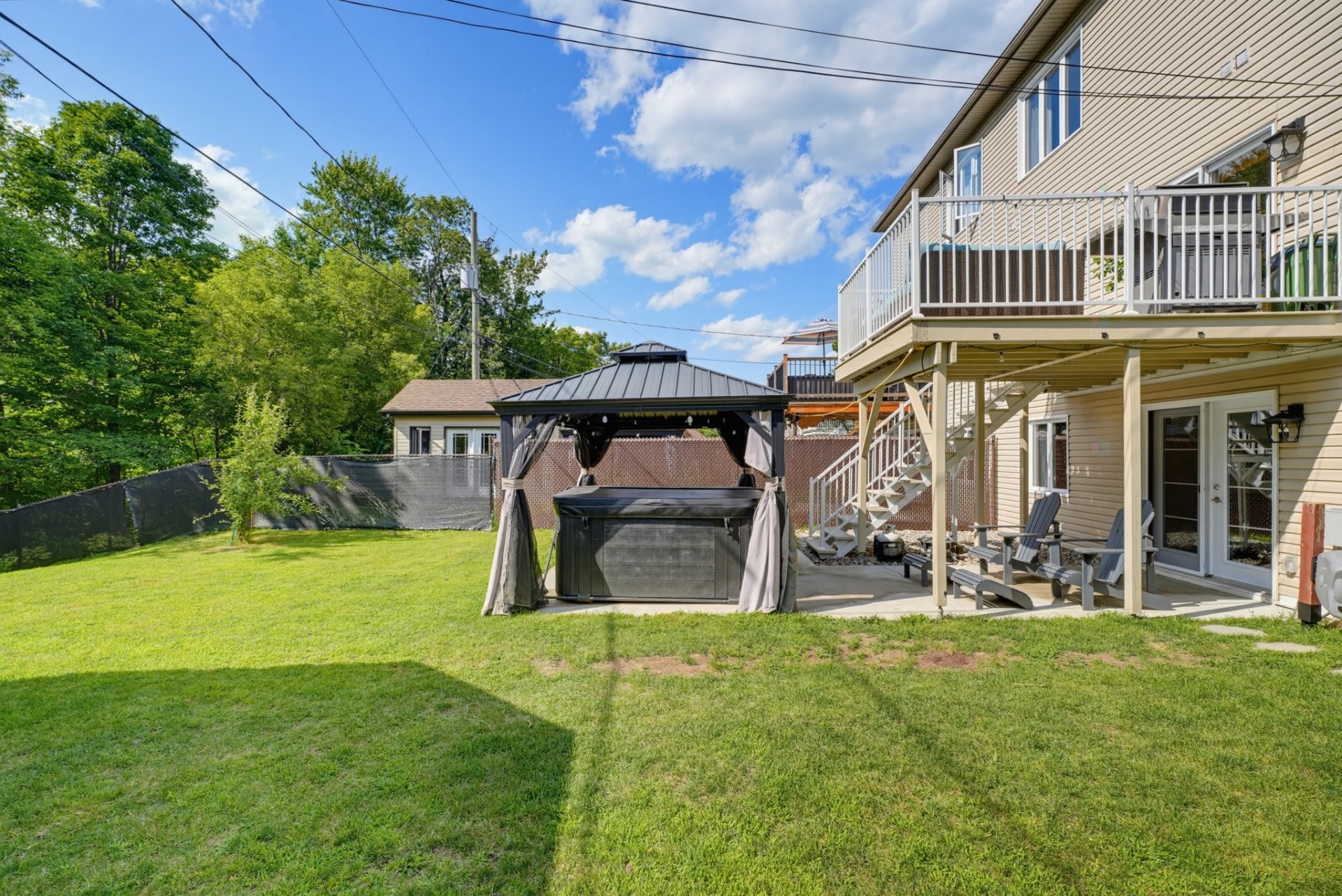 









320


Rue de Chalifoux

,
Gatineau (Gatineau),




QC
J8R2Y6

