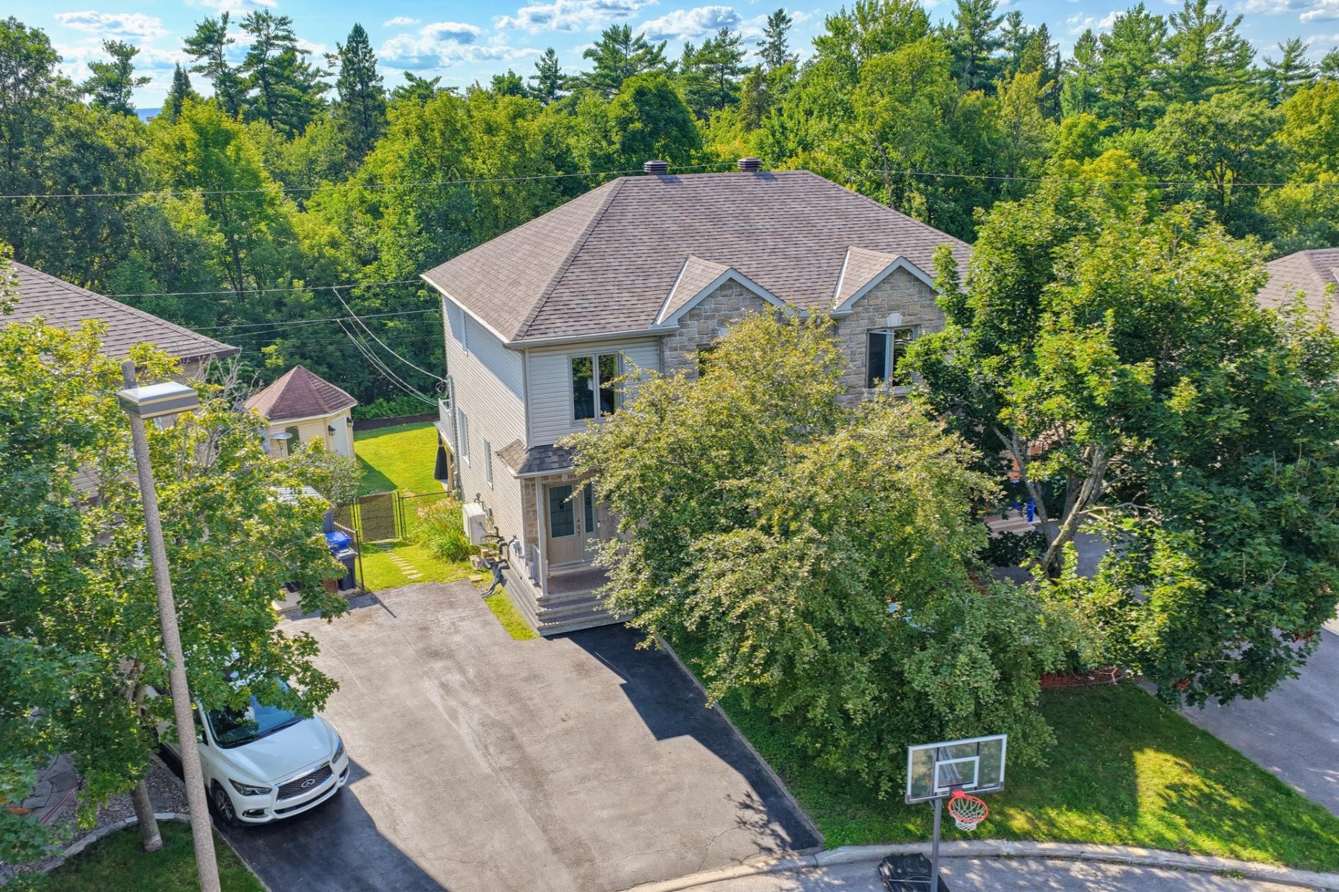 









320


Rue de Chalifoux

,
Gatineau (Gatineau),




QC
J8R2Y6

