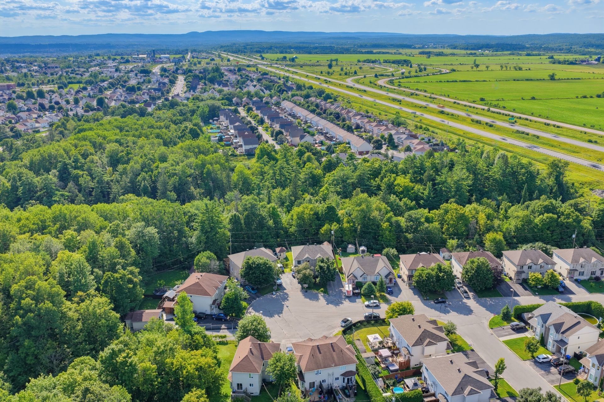 









320


Rue de Chalifoux

,
Gatineau (Gatineau),




QC
J8R2Y6

