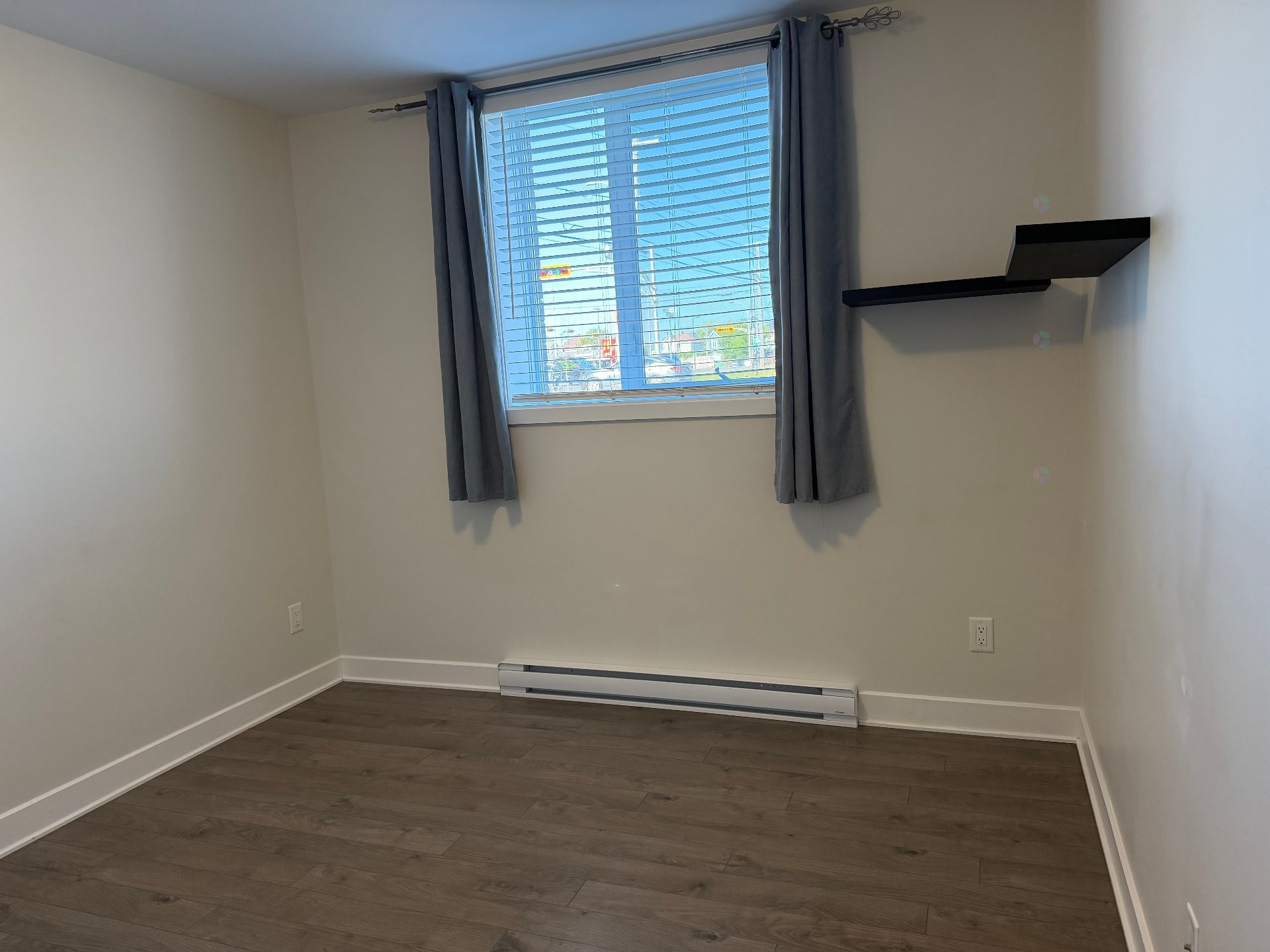 









1505


Rue Bernier

, 101,
Saint-Jean-sur-Richelieu,




QC
J2W2G8

