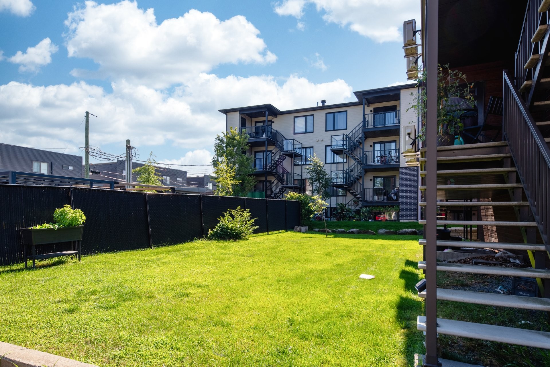 









78


Rue Chénier

, 101,
Saint-Philippe,




QC
J0L2K0

