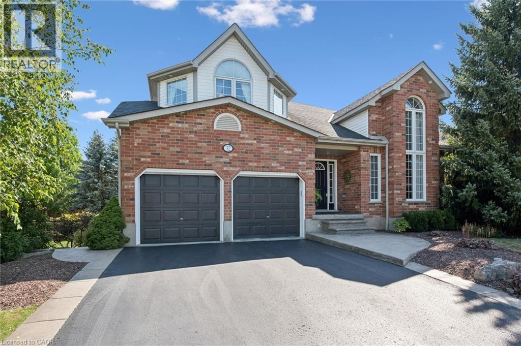 












32 PINE RIDGE Drive

,
Guelph,




Ontario
N1L1K3

