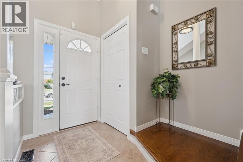 












32 PINE RIDGE Drive

,
Guelph,




Ontario
N1L1K3

