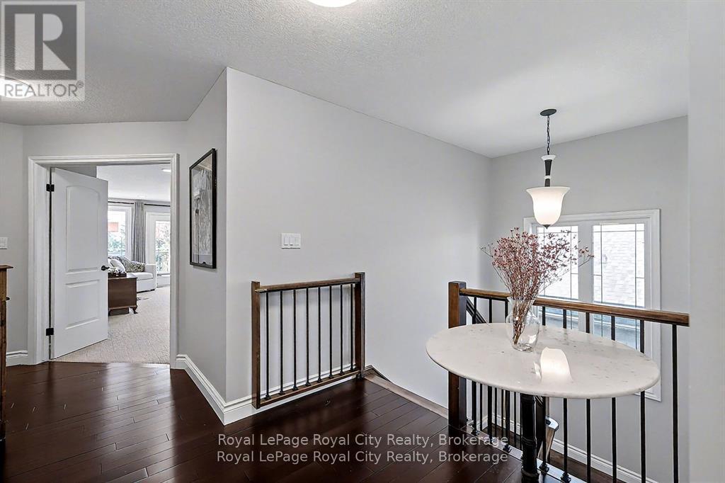












8 ZADUK PLACE

,
Guelph (Kortright East),




Ontario
N1G0A7

