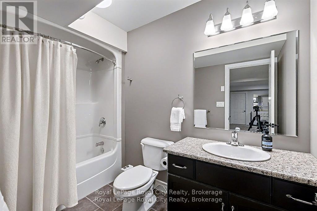 












8 ZADUK PLACE

,
Guelph (Kortright East),




Ontario
N1G0A7

