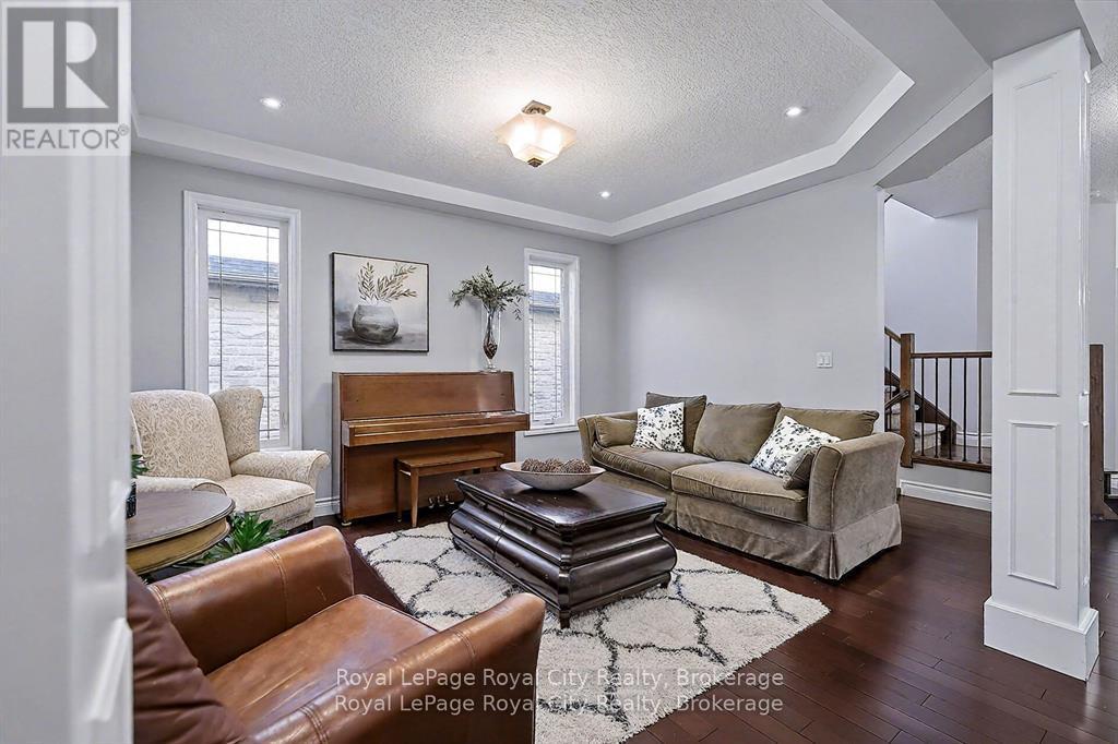 












8 ZADUK PLACE

,
Guelph (Kortright East),




Ontario
N1G0A7

