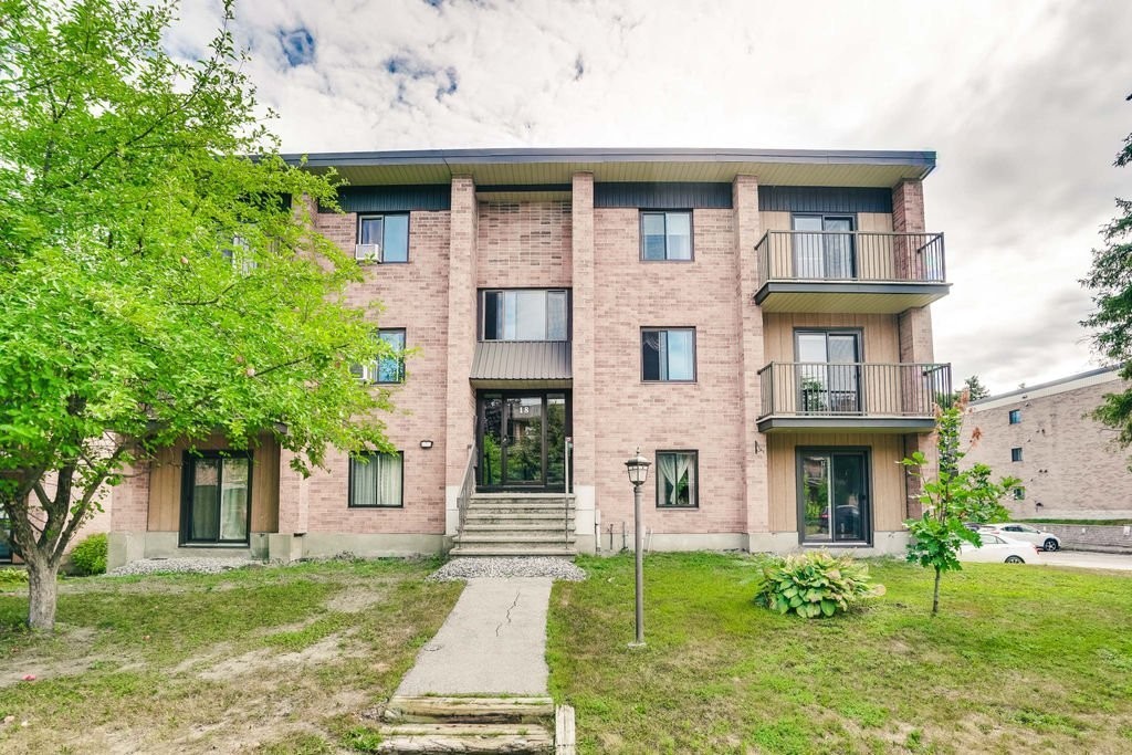 









18


Rue de Deauville

, 5,
Gatineau (Hull),




QC
J8Z2J3

