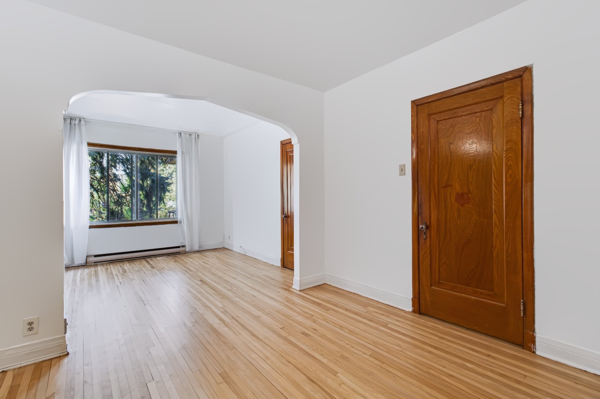









5930

 - 5936


Rue D'Iberville

,
Montréal (Rosemont/La Petite-Patrie),




QC
H2G2C3

