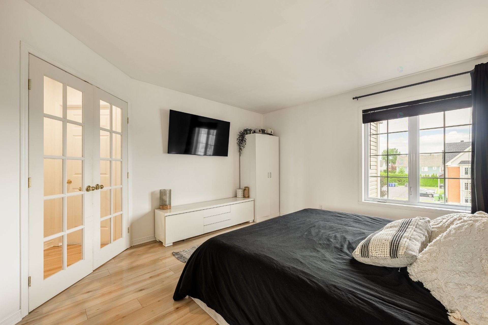 









780


Cours de la Raffinerie

,
Mont-Saint-Hilaire,




QC
J3H0C7

