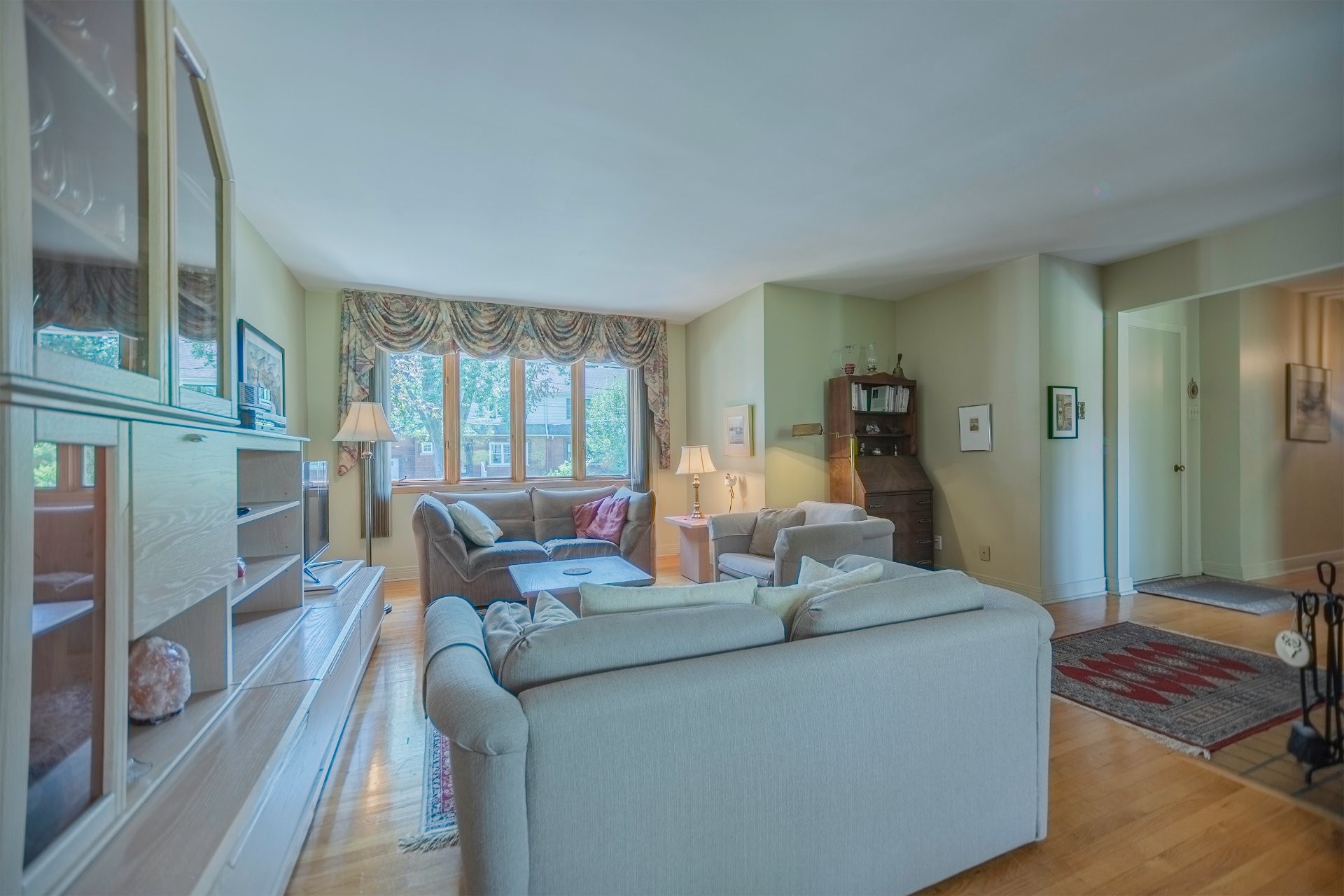 









242


Av. de Sanford

,
Saint-Lambert,




QC
J4P2X6

