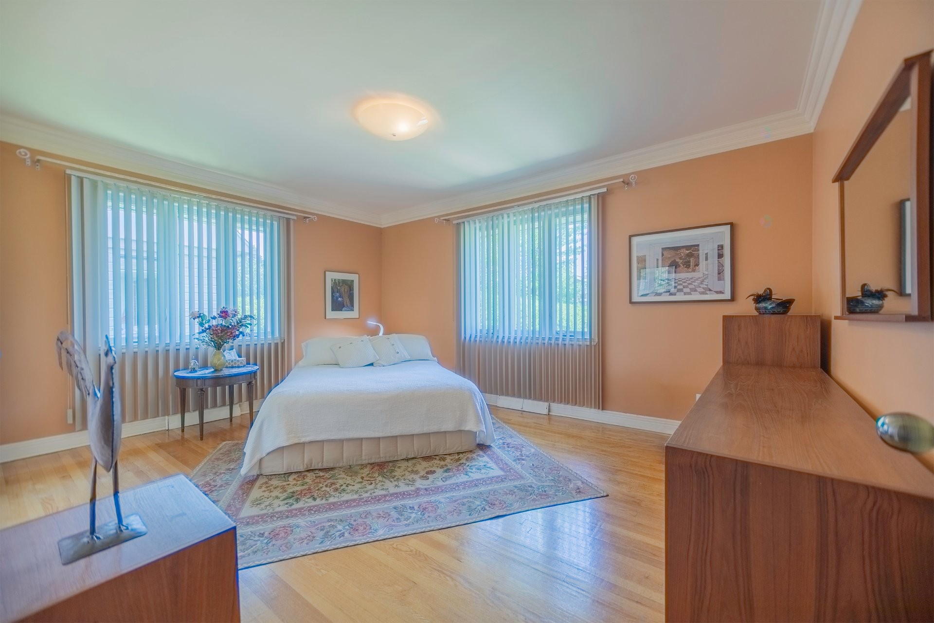 









242


Av. de Sanford

,
Saint-Lambert,




QC
J4P2X6

