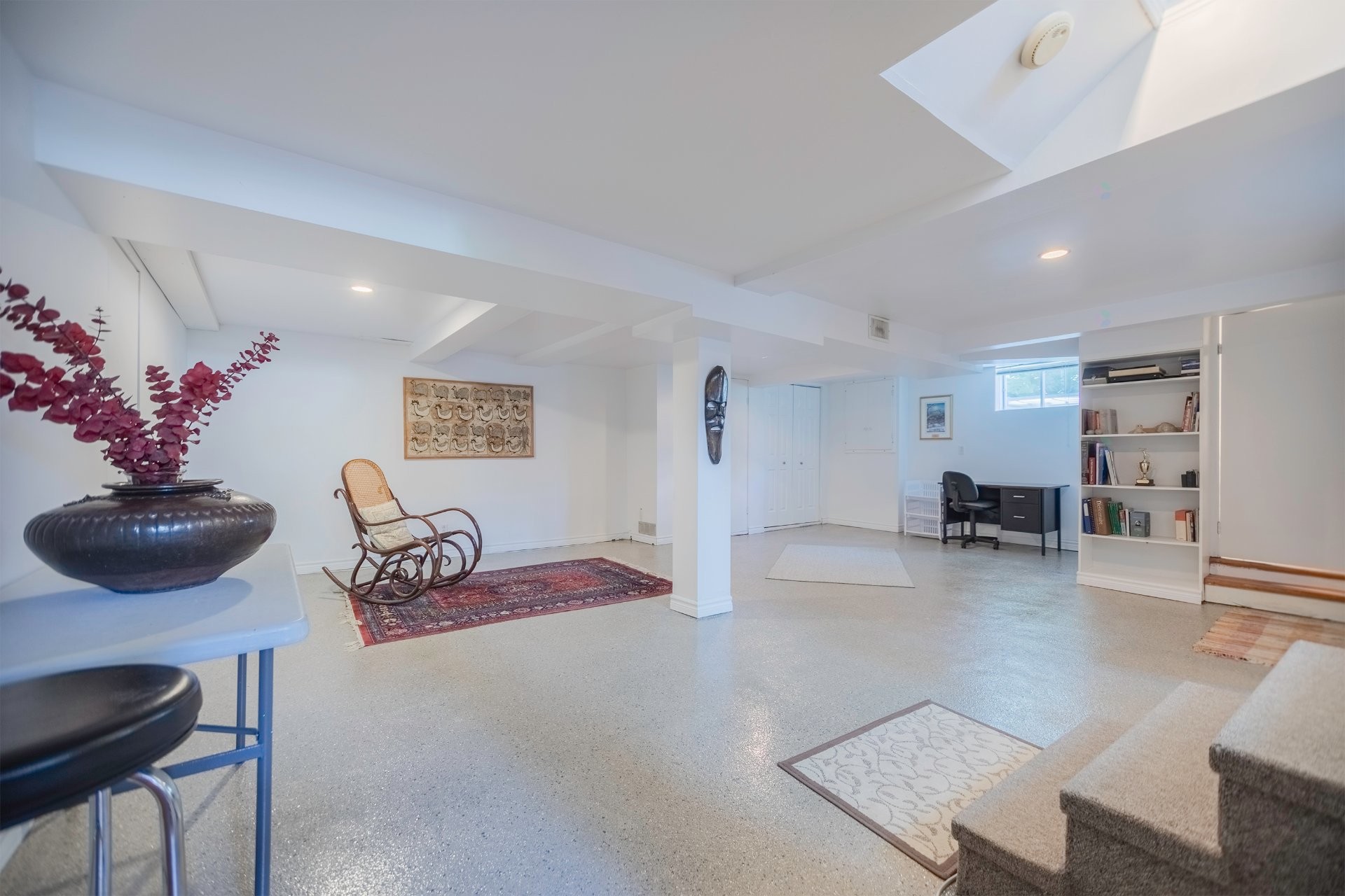 









242


Av. de Sanford

,
Saint-Lambert,




QC
J4P2X6

