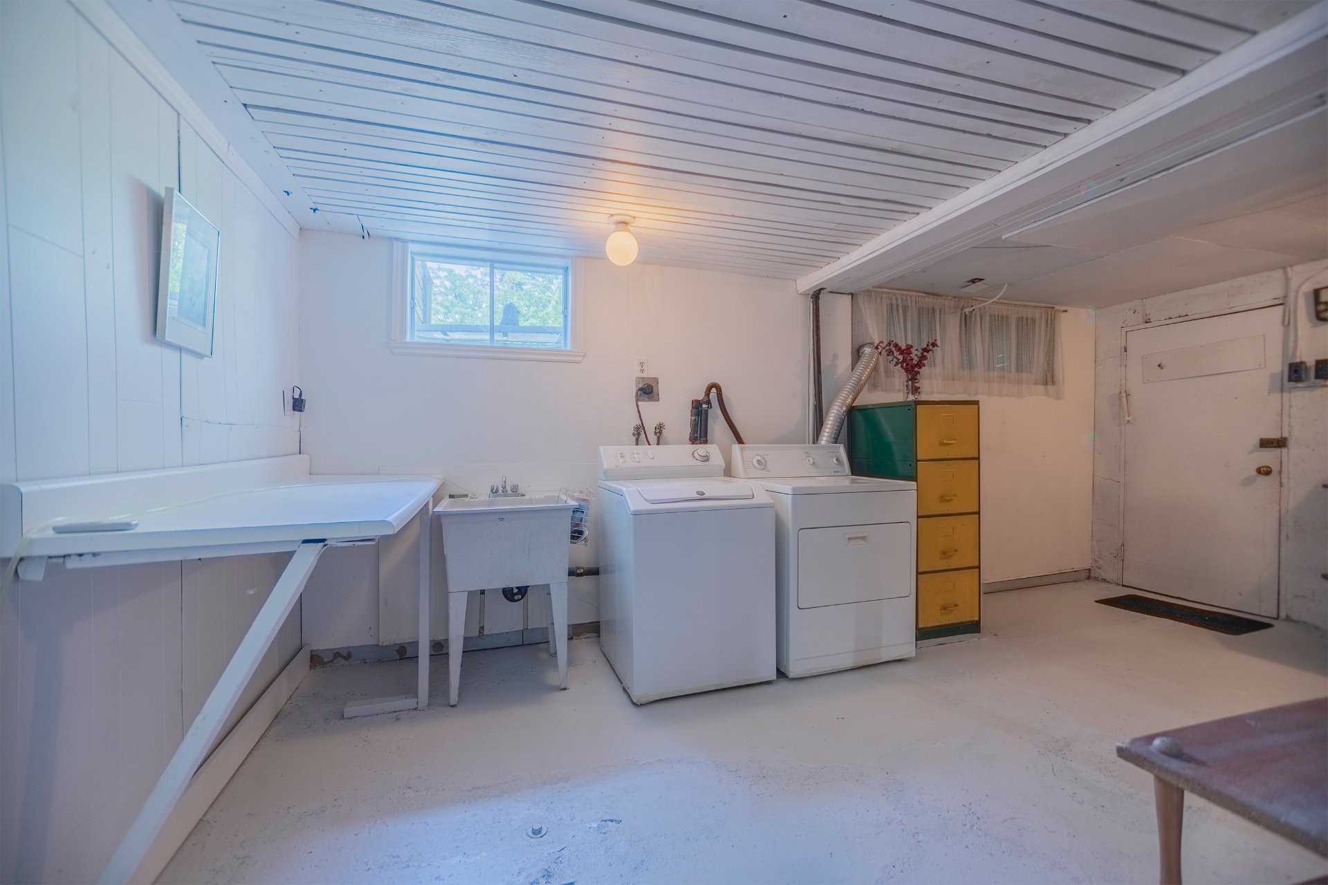 









242


Av. de Sanford

,
Saint-Lambert,




QC
J4P2X6

