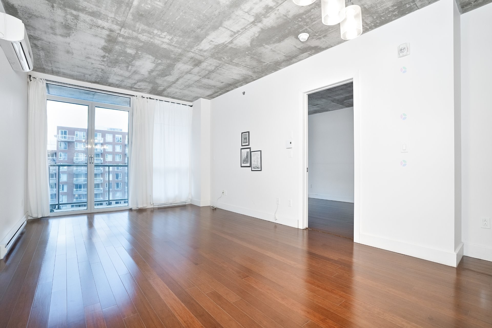 









1199


Rue Bishop

, 806,
Montréal (Ville-Marie),




QC
H3G2E3

