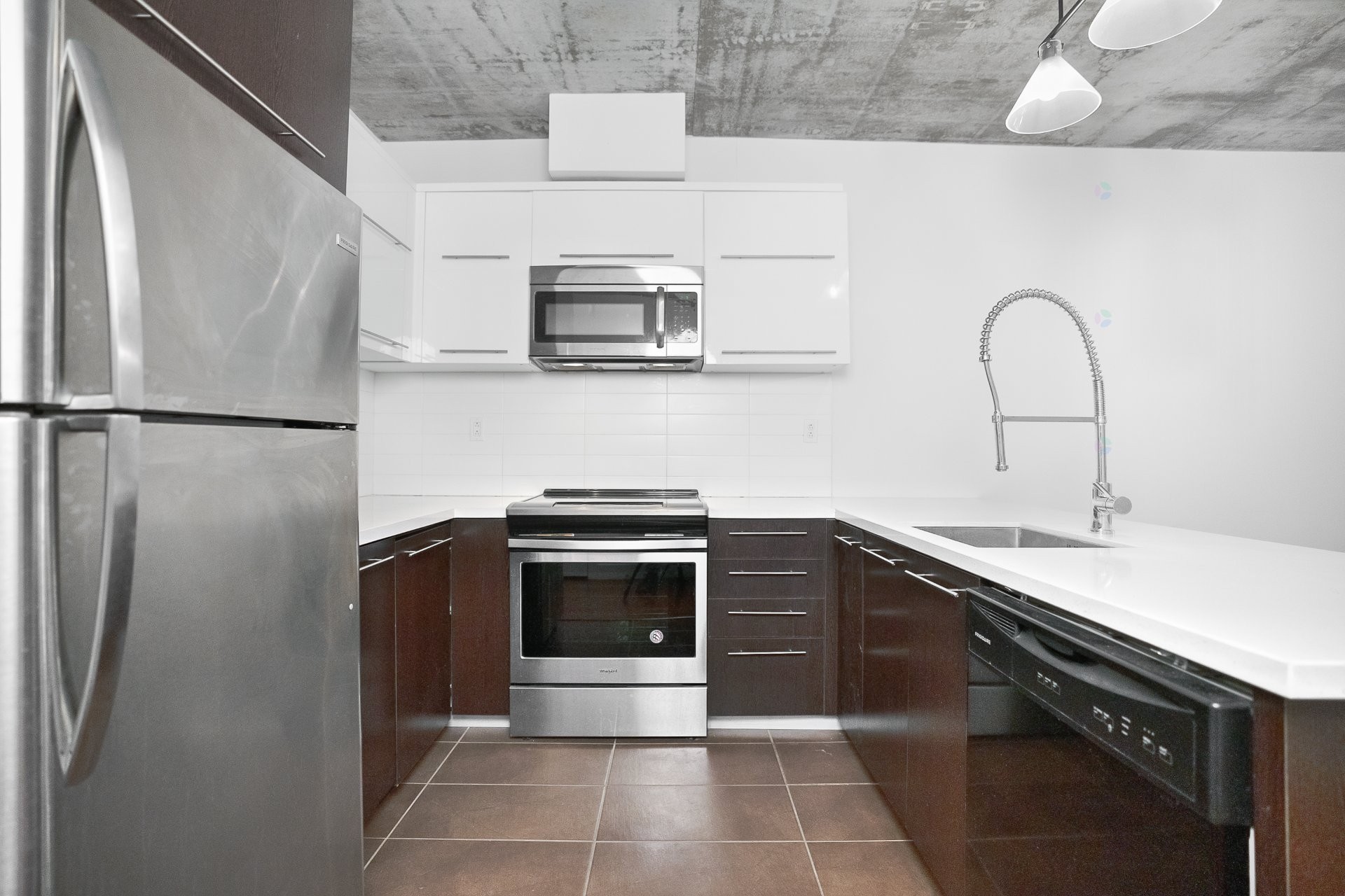 









1199


Rue Bishop

, 806,
Montréal (Ville-Marie),




QC
H3G2E3

