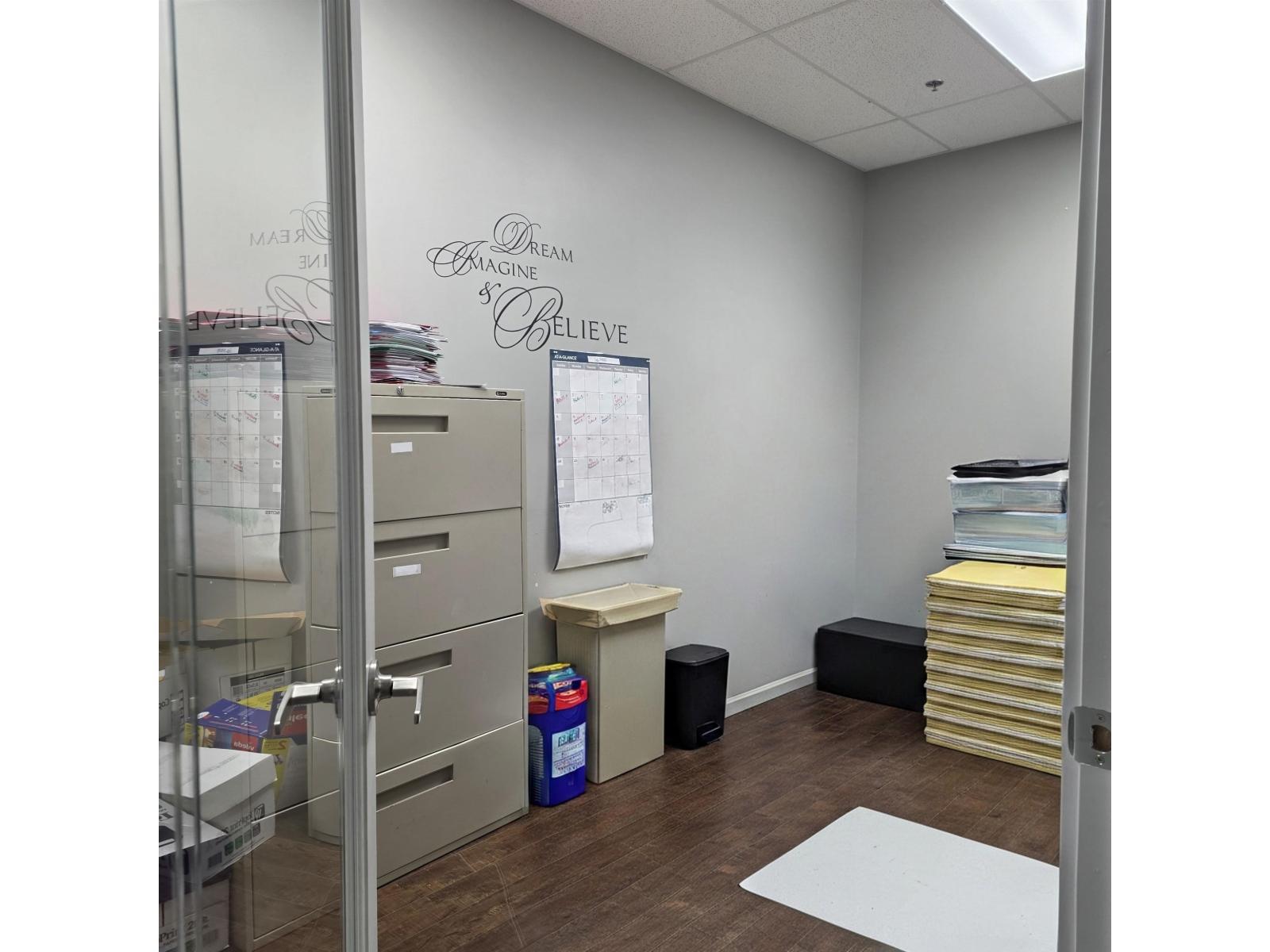 












104 7110 120 STREET

,
Surrey,




British Columbia
V3W3M8

