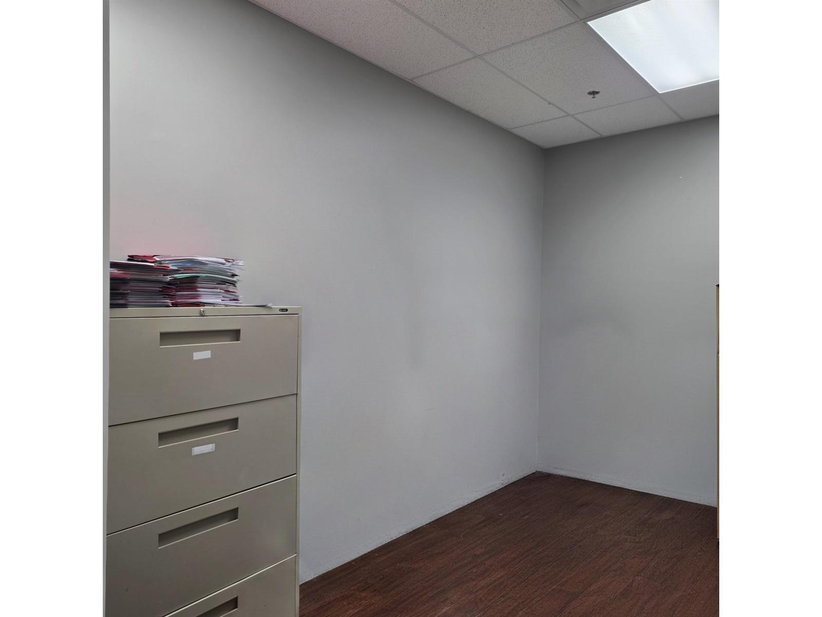 












104 7110 120 STREET

,
Surrey,




British Columbia
V3W3M8

