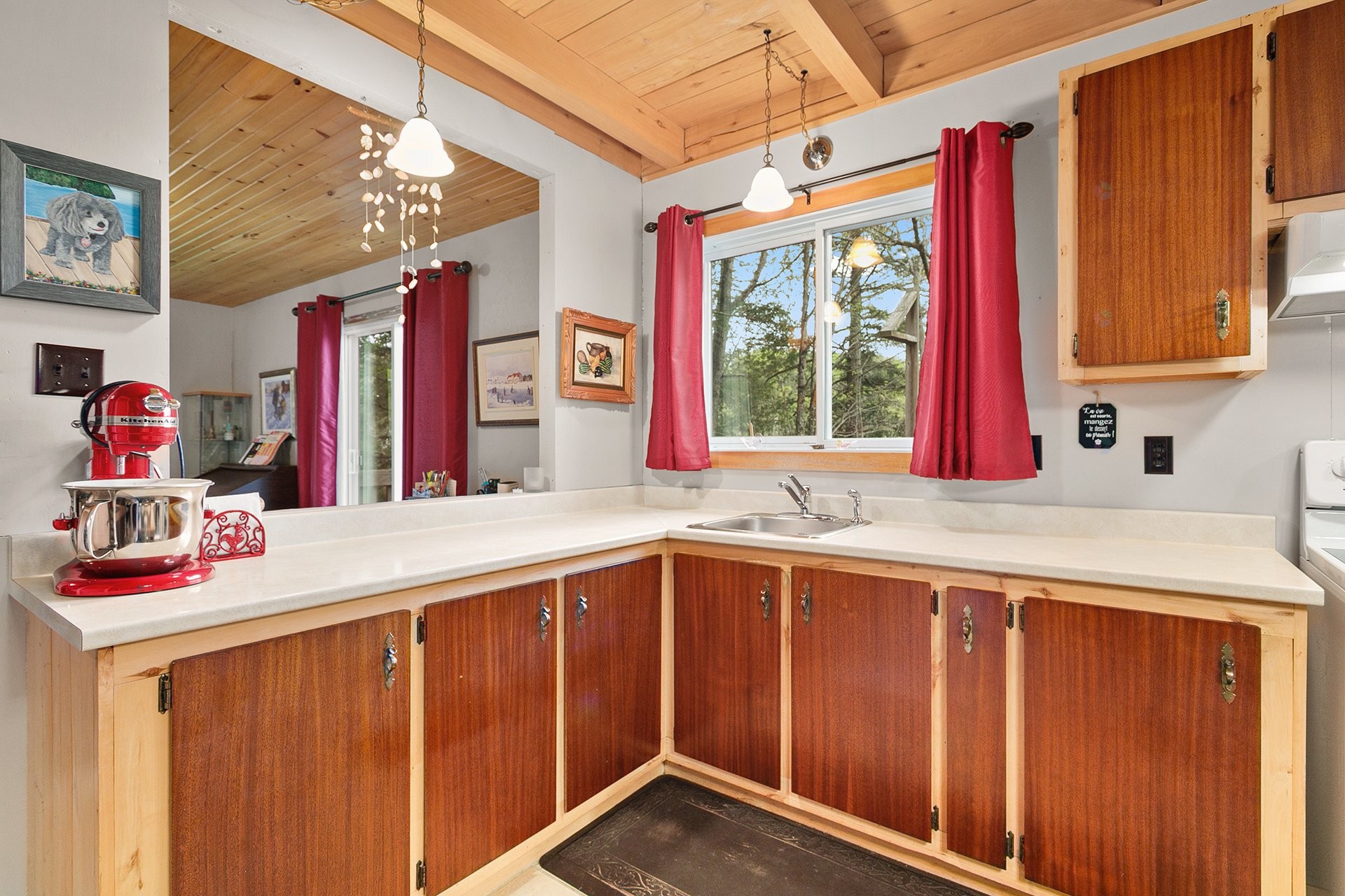 









114


Ch. du Lac-Bois-Franc

,
Val-des-Monts,




QC
J8N1C7

