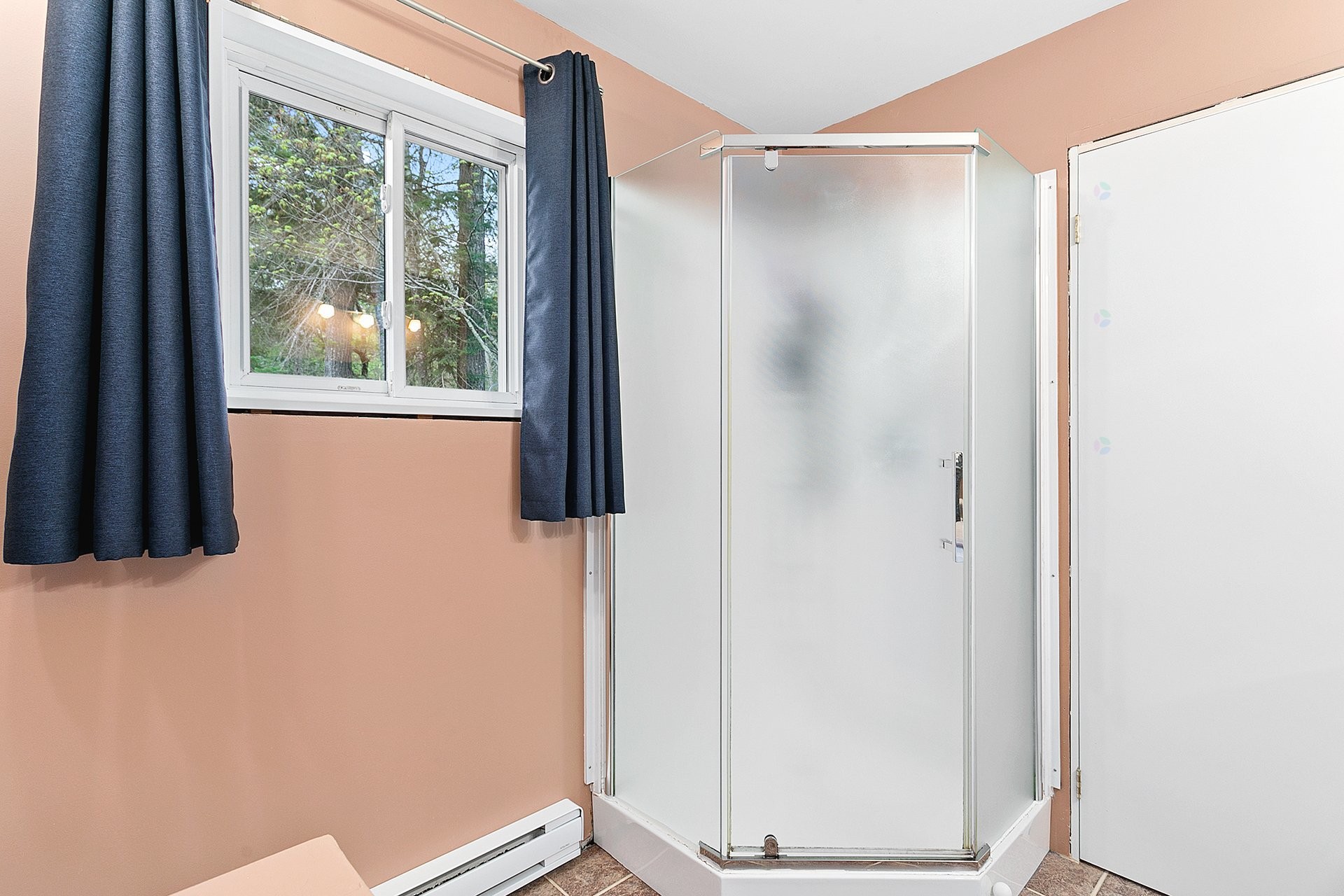 









114


Ch. du Lac-Bois-Franc

,
Val-des-Monts,




QC
J8N1C7


