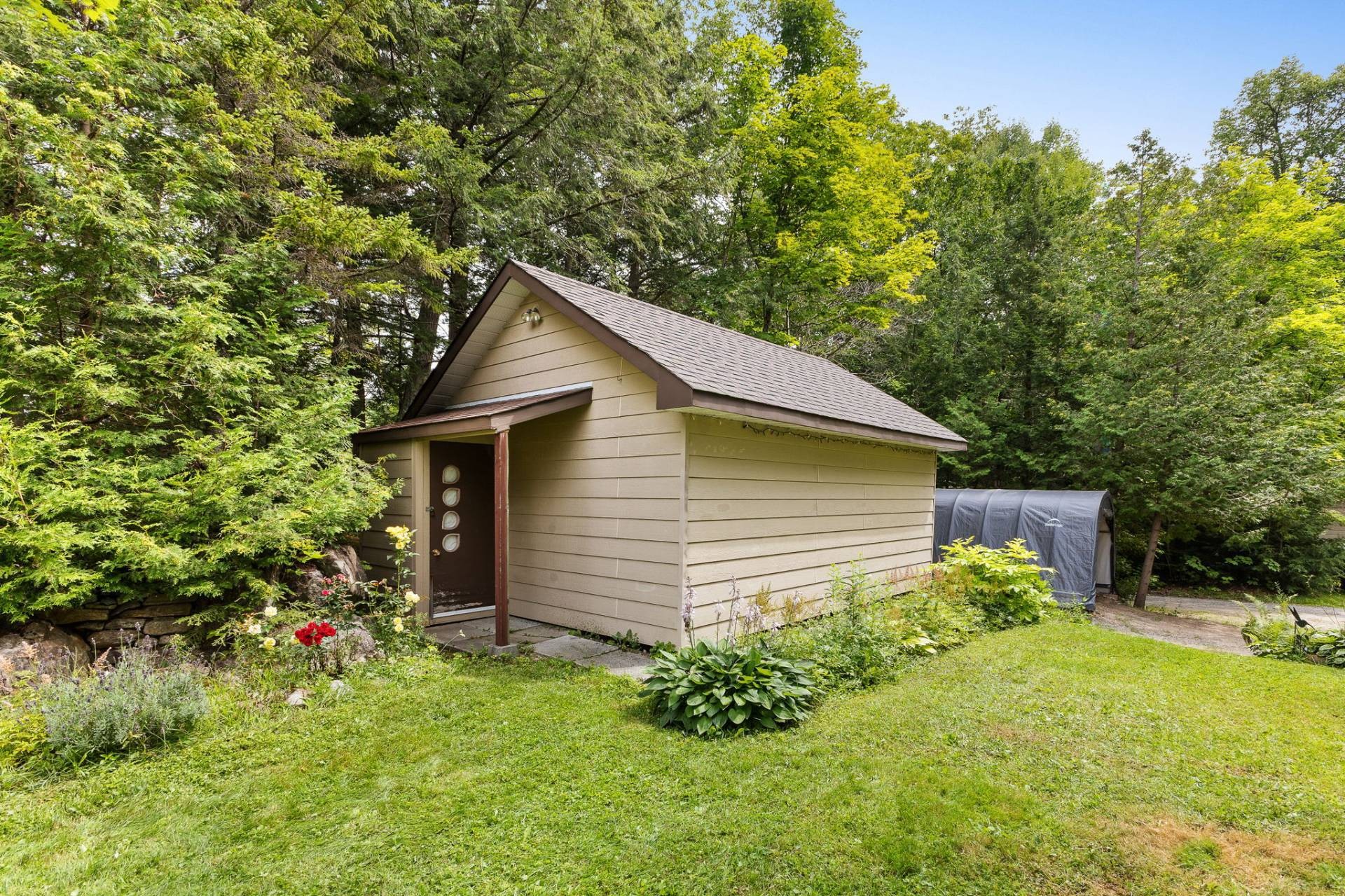 









114


Ch. du Lac-Bois-Franc

,
Val-des-Monts,




QC
J8N1C7

