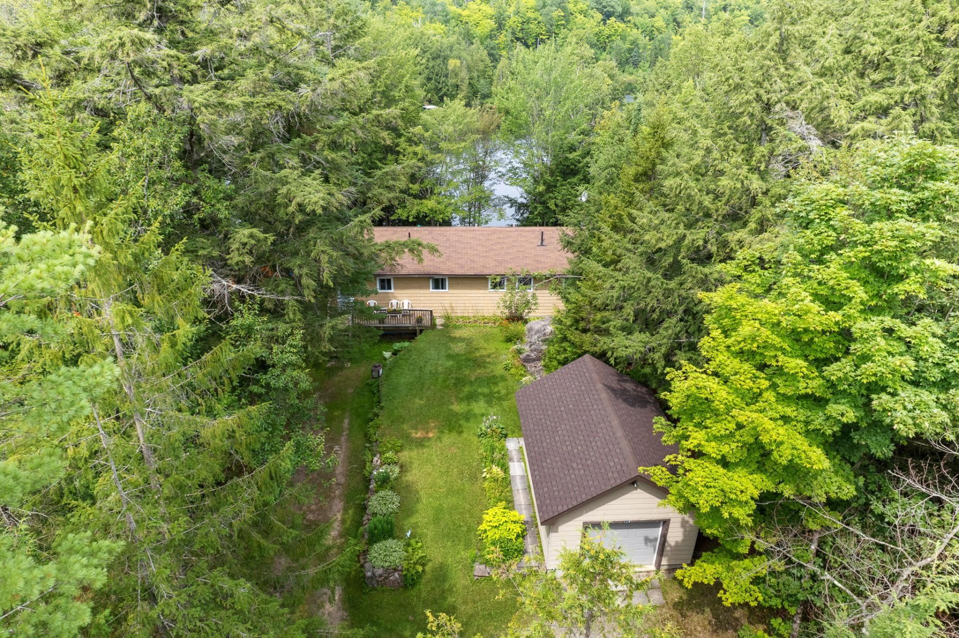 









114


Ch. du Lac-Bois-Franc

,
Val-des-Monts,




QC
J8N1C7

