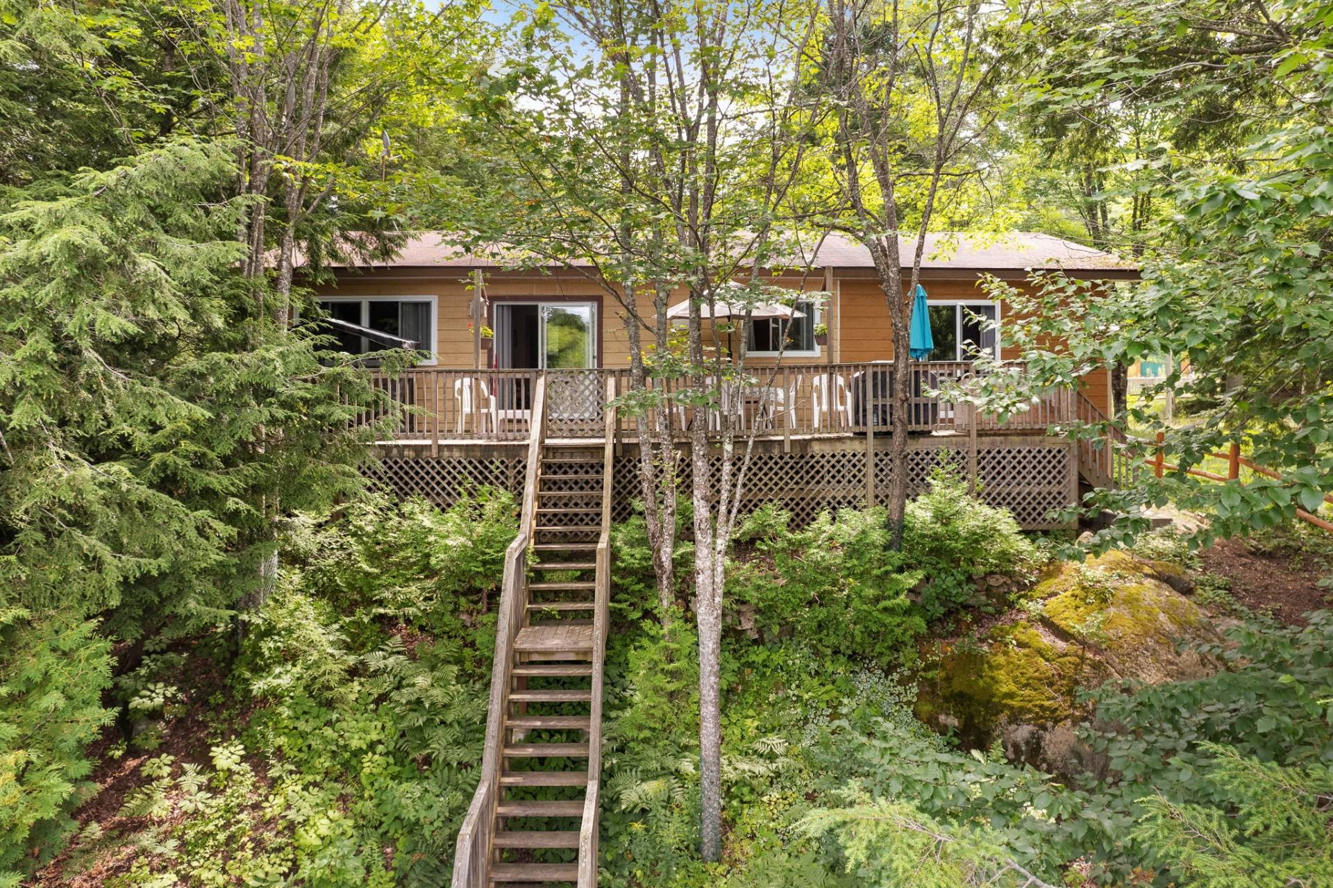 









114


Ch. du Lac-Bois-Franc

,
Val-des-Monts,




QC
J8N1C7

