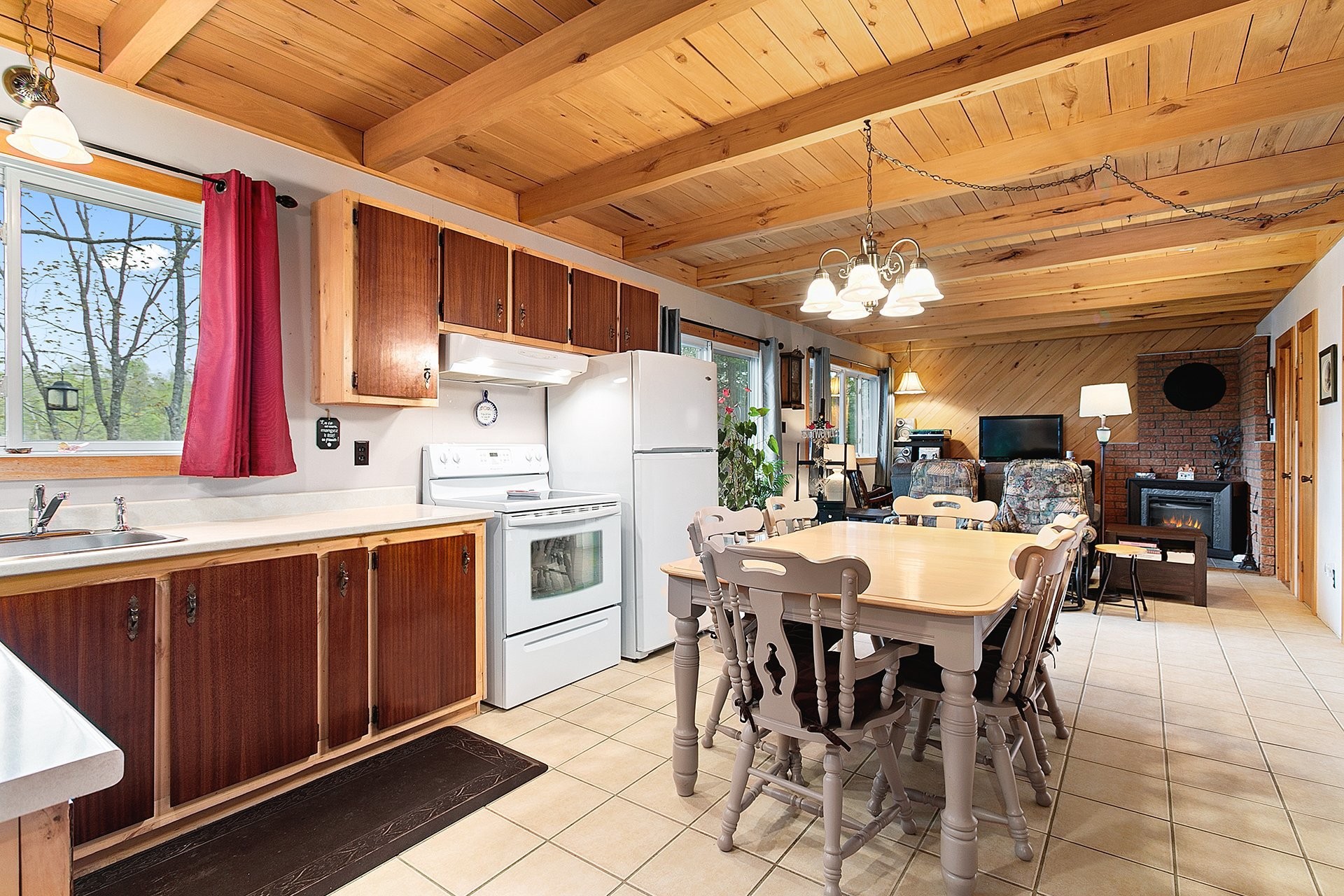 









114


Ch. du Lac-Bois-Franc

,
Val-des-Monts,




QC
J8N1C7

