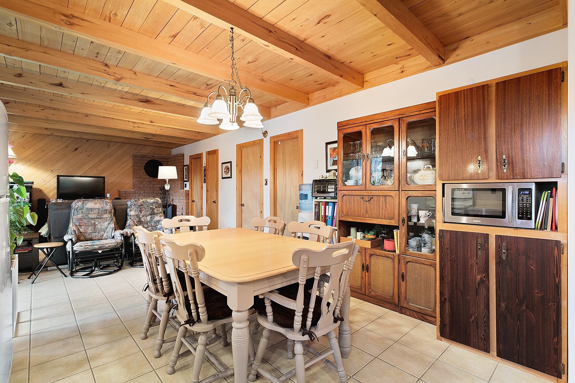 









114


Ch. du Lac-Bois-Franc

,
Val-des-Monts,




QC
J8N1C7

