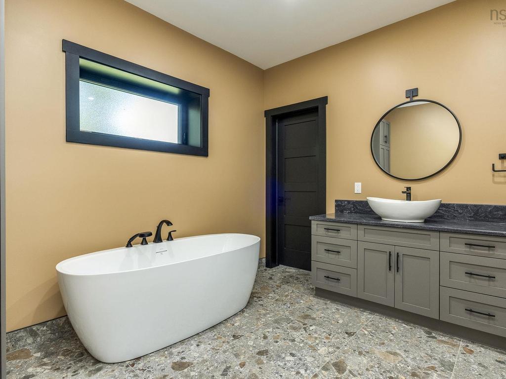 












301 Bentley Road

,
South Berwick,




NS
B0P 1E0

