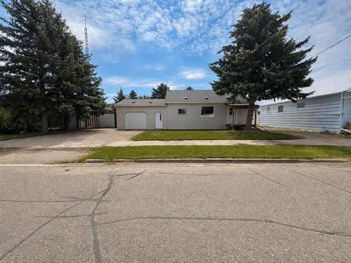 One house with TWO Self - contained living areas - up and down complete living on each level!