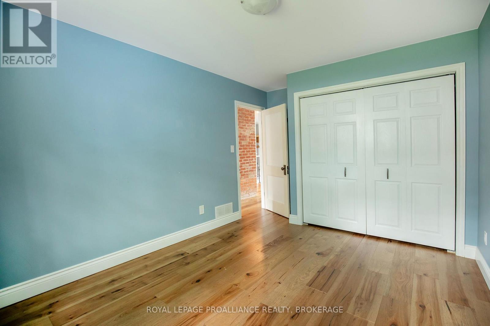 












75 SCOTT STREET

,
Kingston (Central City East),




Ontario
K7L1L6

